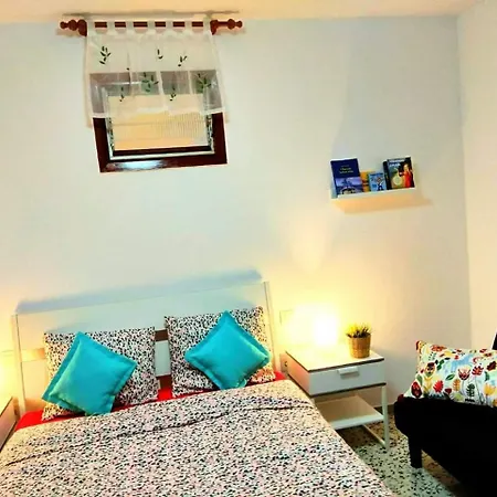 Sunset Apartment El Pris